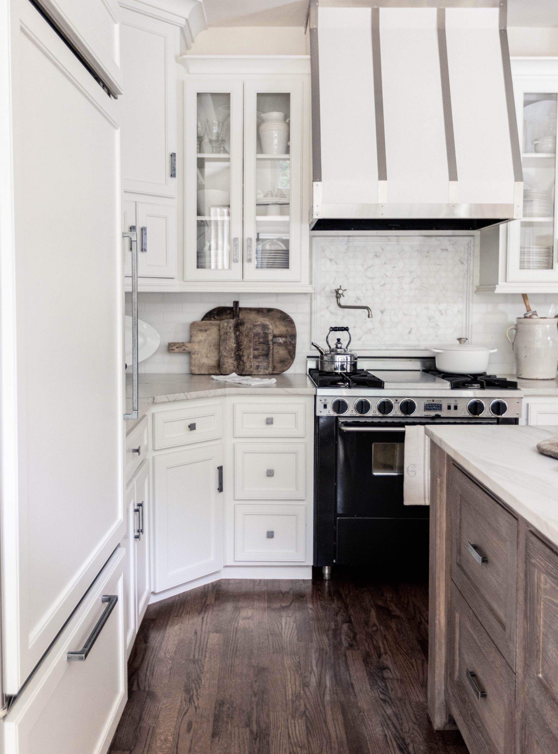Traditional Kitchen Design - Blending Interior Styles in a Remodel
